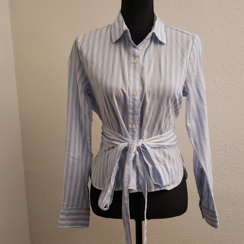 Gap Button Down Blouse Like New - image 1